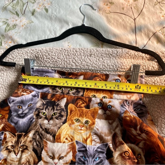 All-over cat print skirt - Picture 2 of 6